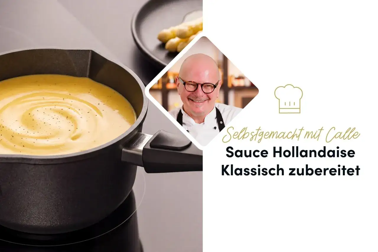 Cremige Sauce Hollandaise in einem Topf, zubereitet von Calle. Klassisch und hausgemacht.
